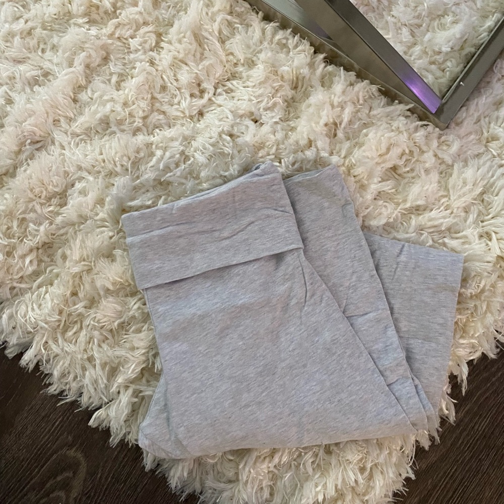 Brandy Melville Priscilla leggings
